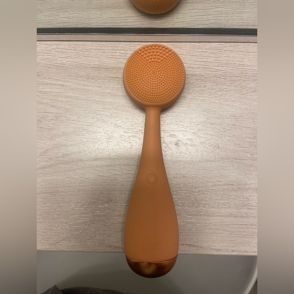 PMD Clean Cleansing Device